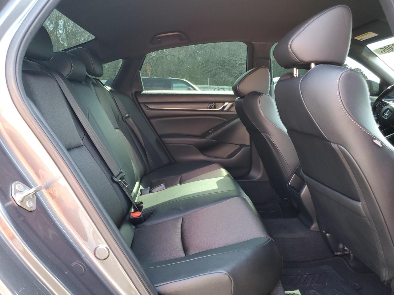 2020 Honda Accord - Image 10