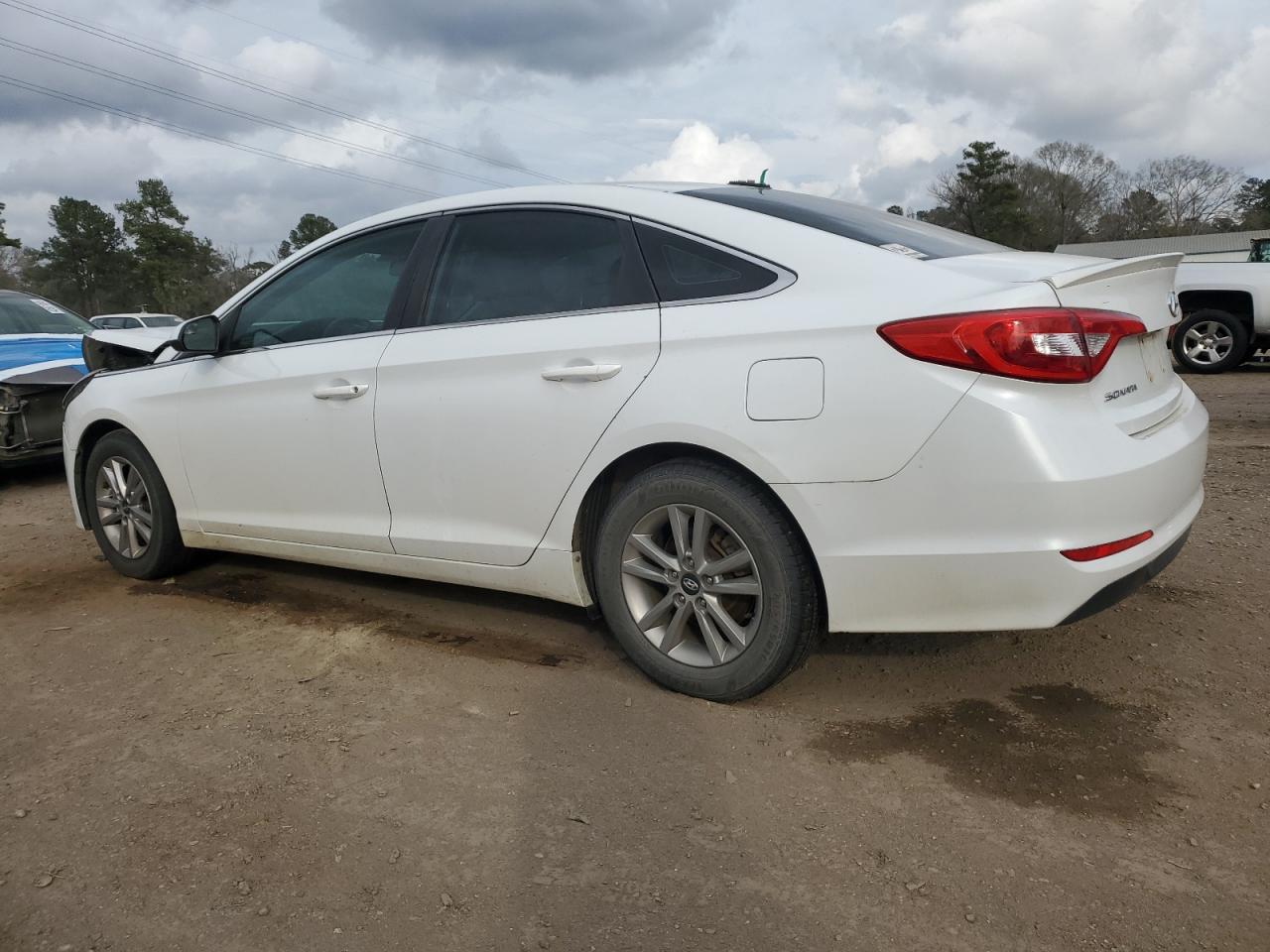 2016 Hyundai Sonata - Image 2