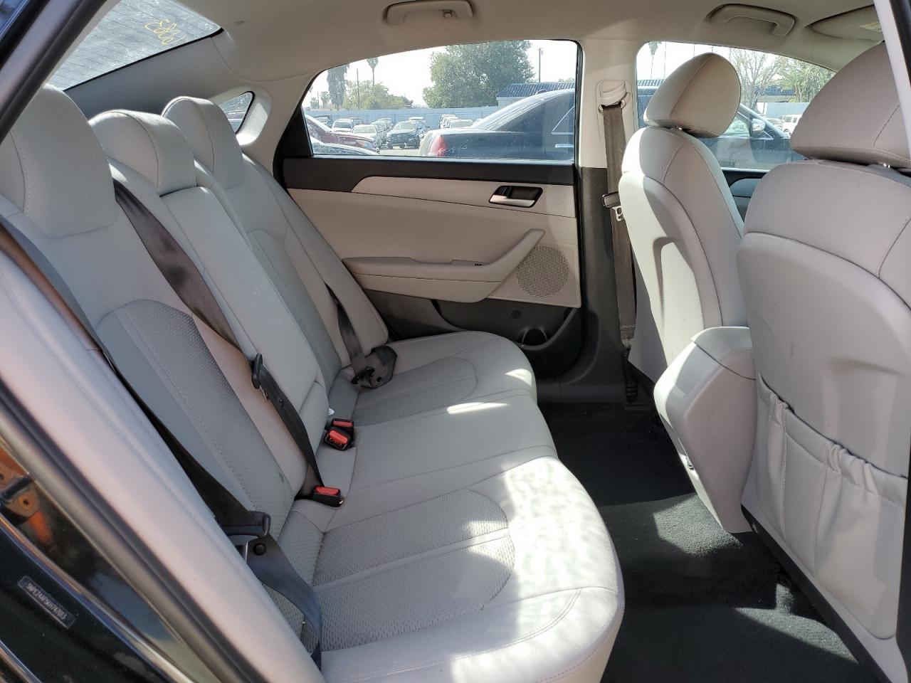 2019 Hyundai Sonata - Image 11