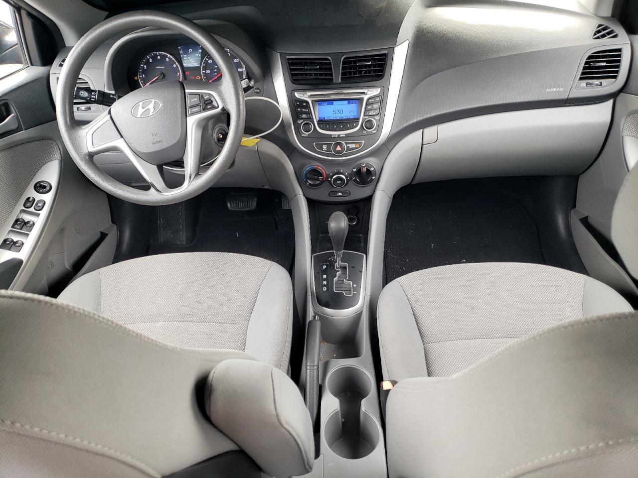 2013 Hyundai Accent - Image 8