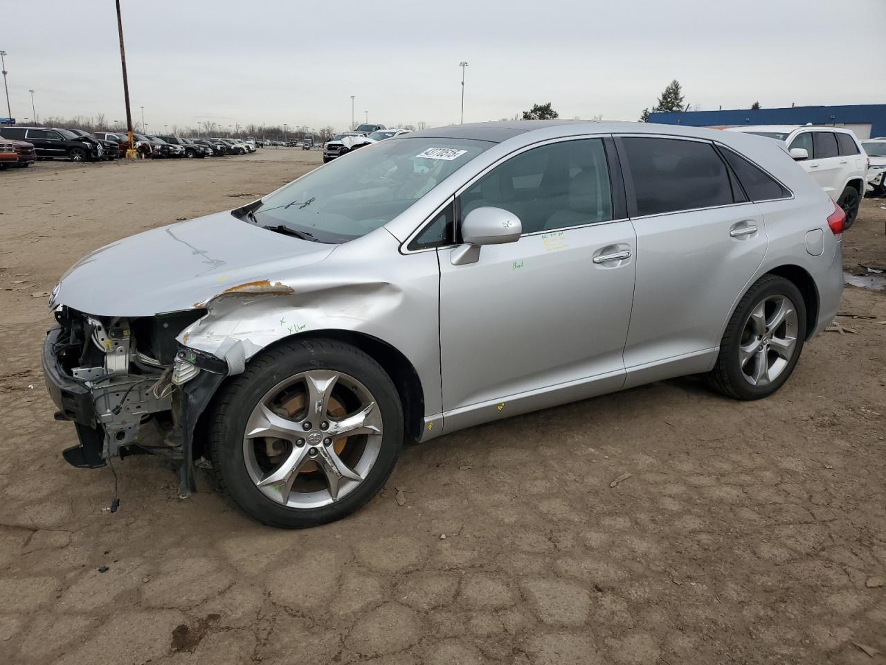 2010 Toyota Venza - Image 1