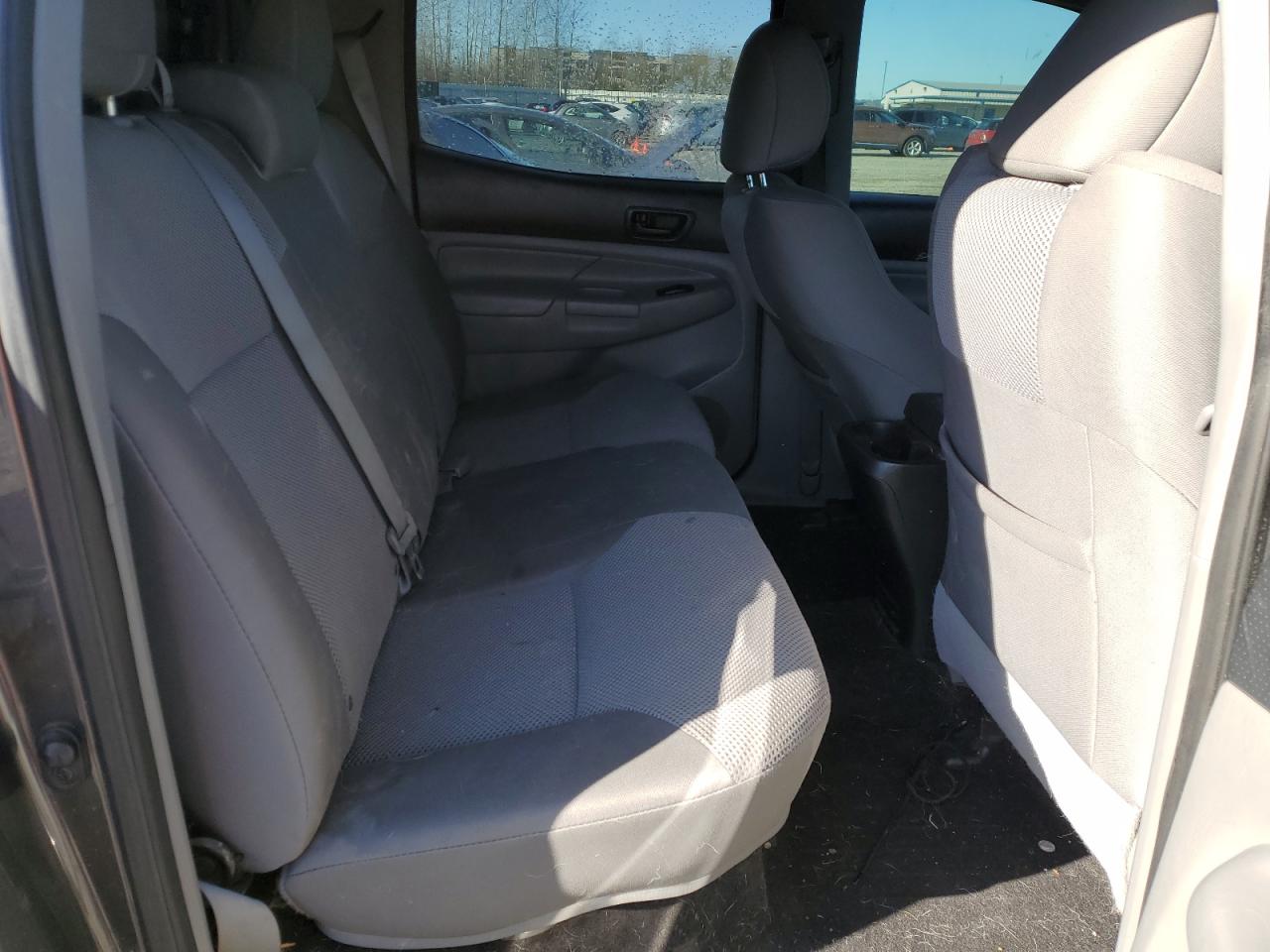 2014 Toyota Tacoma - Image 10