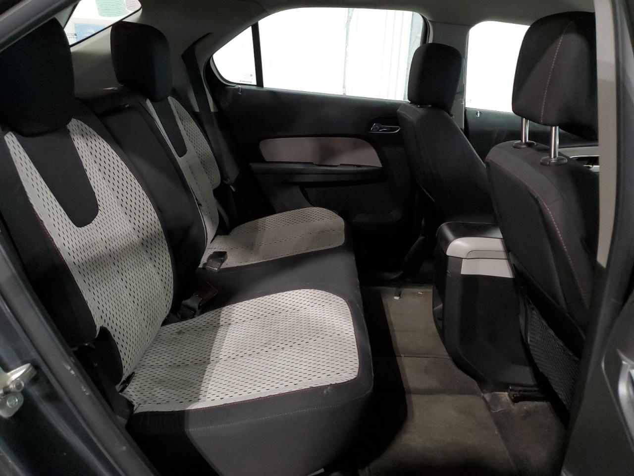 2010 Chevrolet Equinox - Image 11