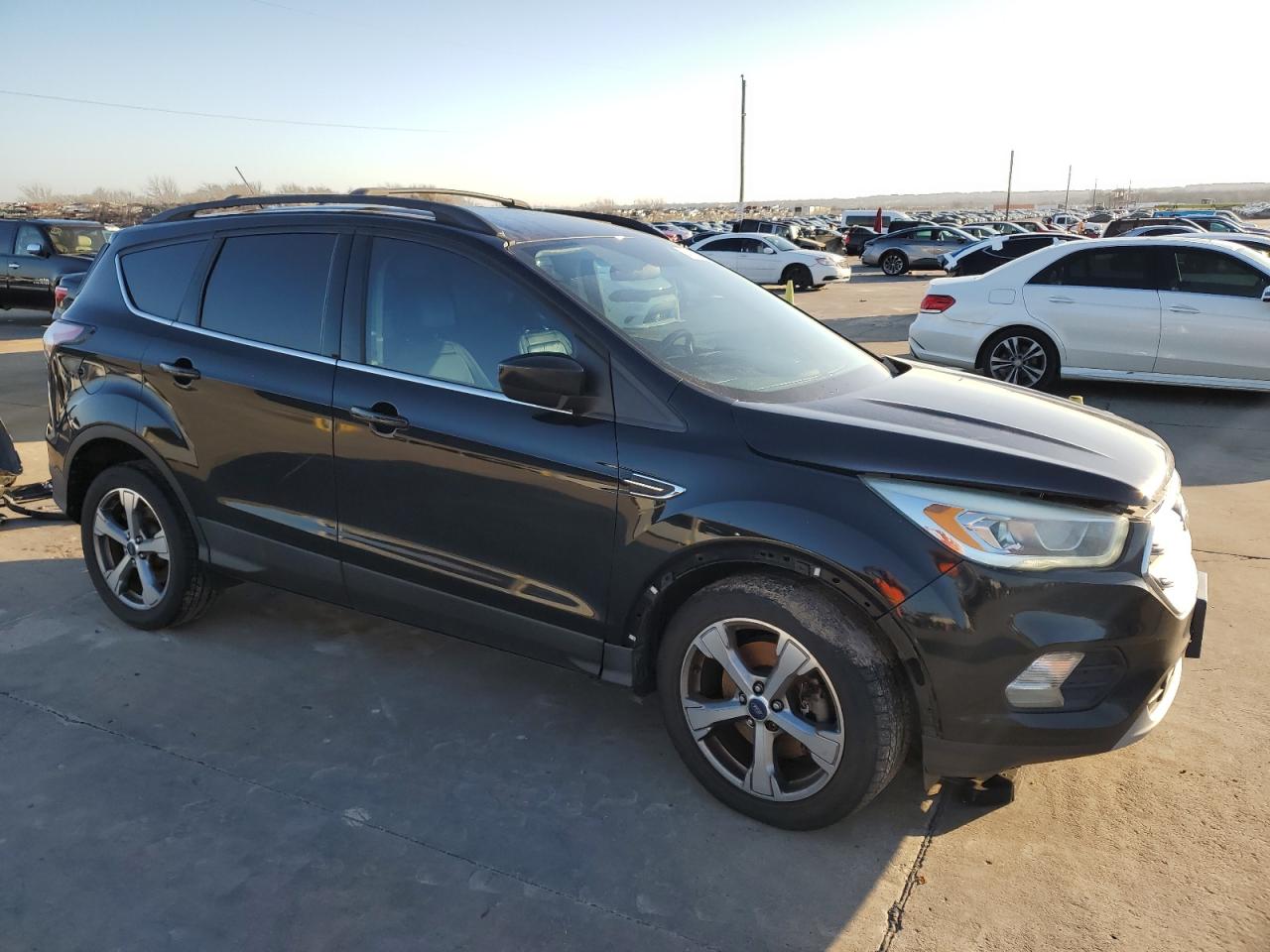 2017 Ford Escape - Image 4