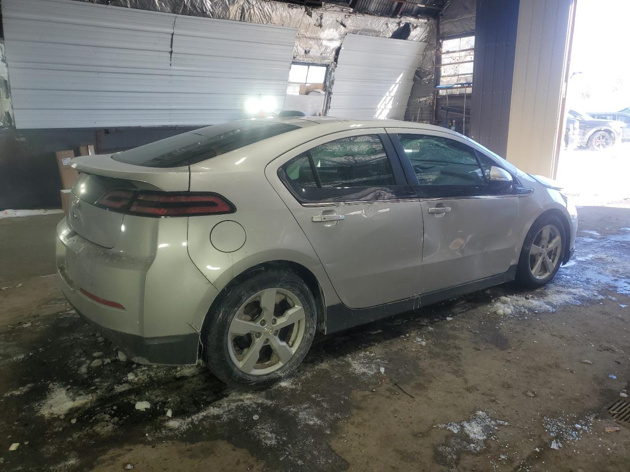 2015 Chevrolet Volt - Image 3