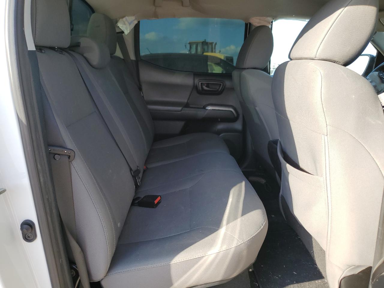 2017 Toyota Tacoma - Image 10