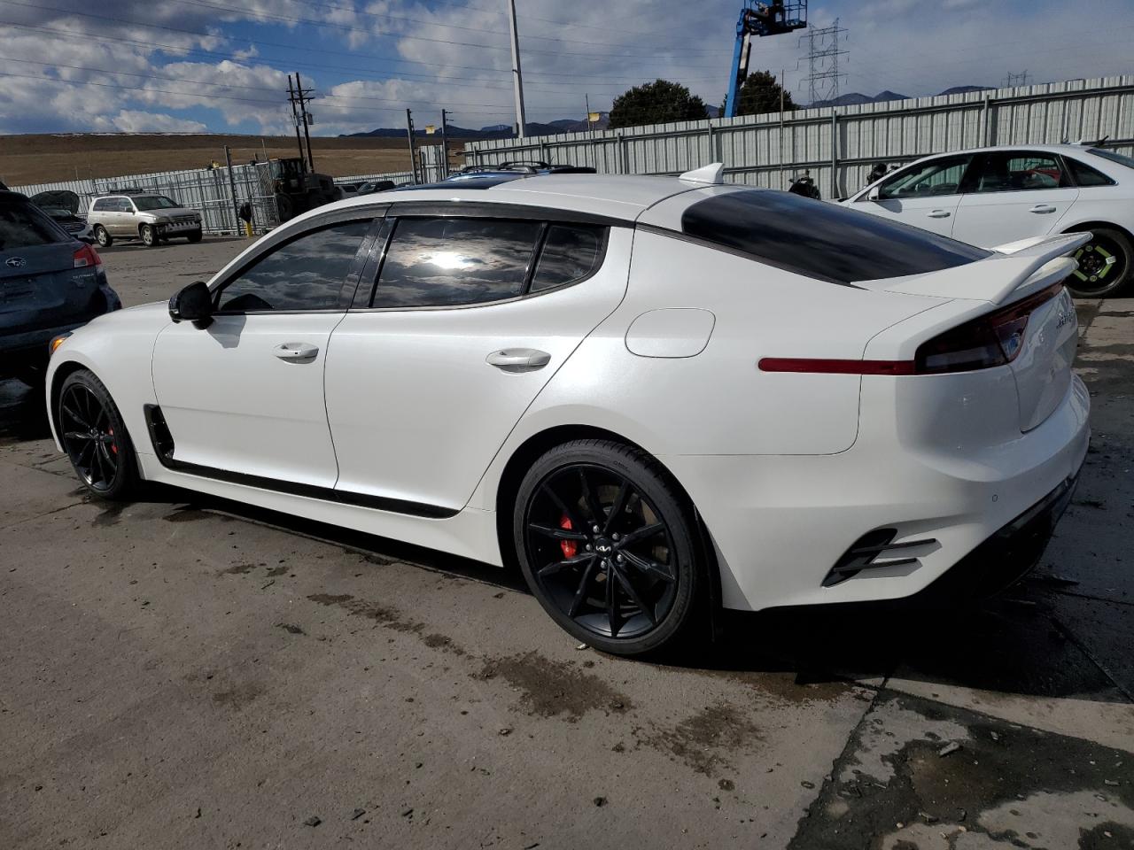 2022 Kia Stinger - Image 2