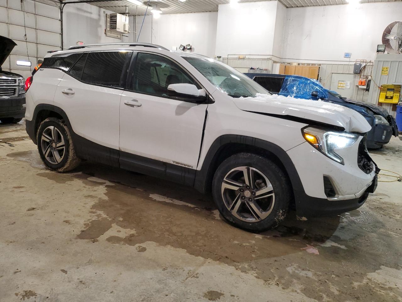2018 GMC Terrain - Image 4