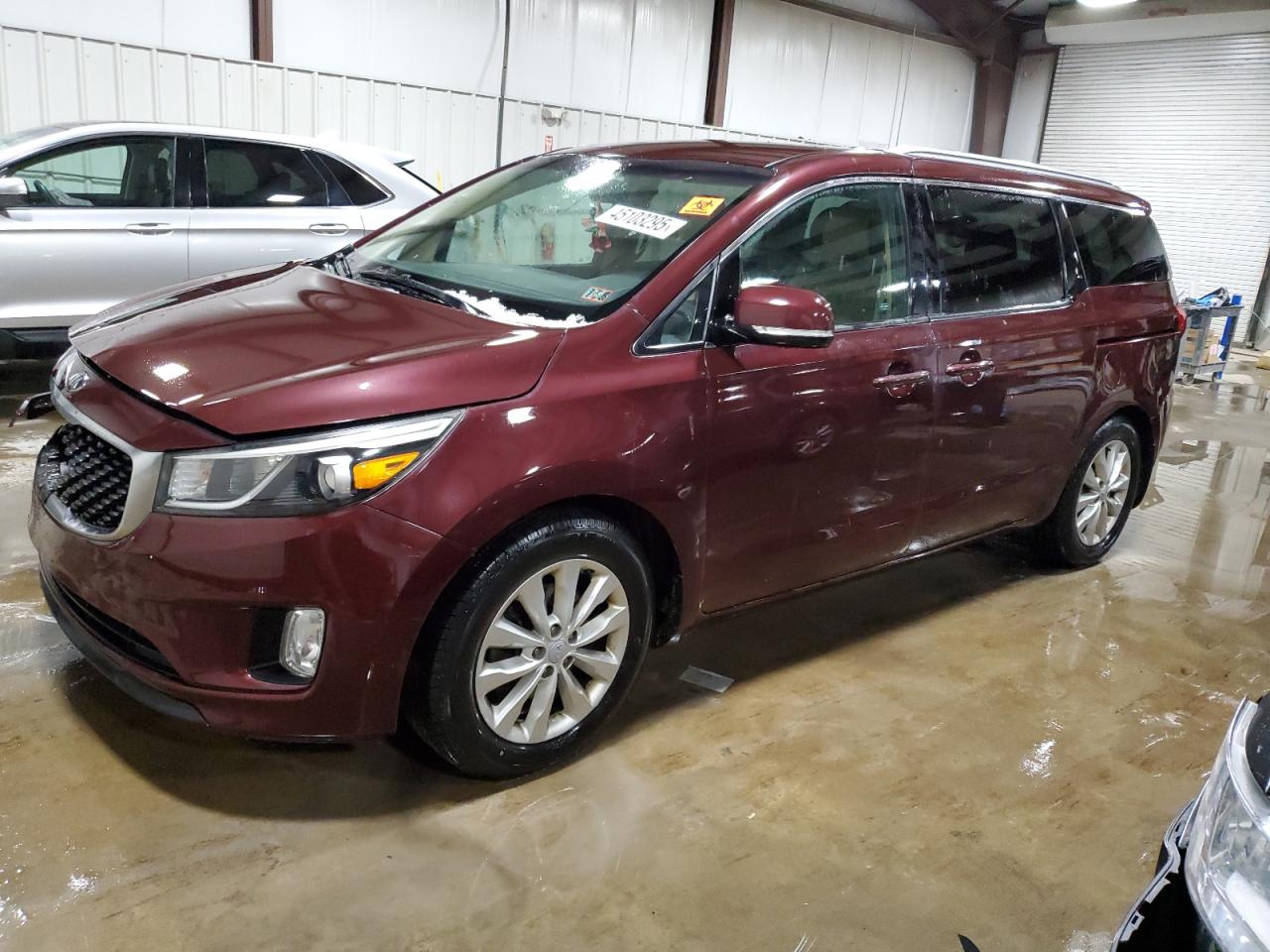 2016 Kia Sedona - Image 1