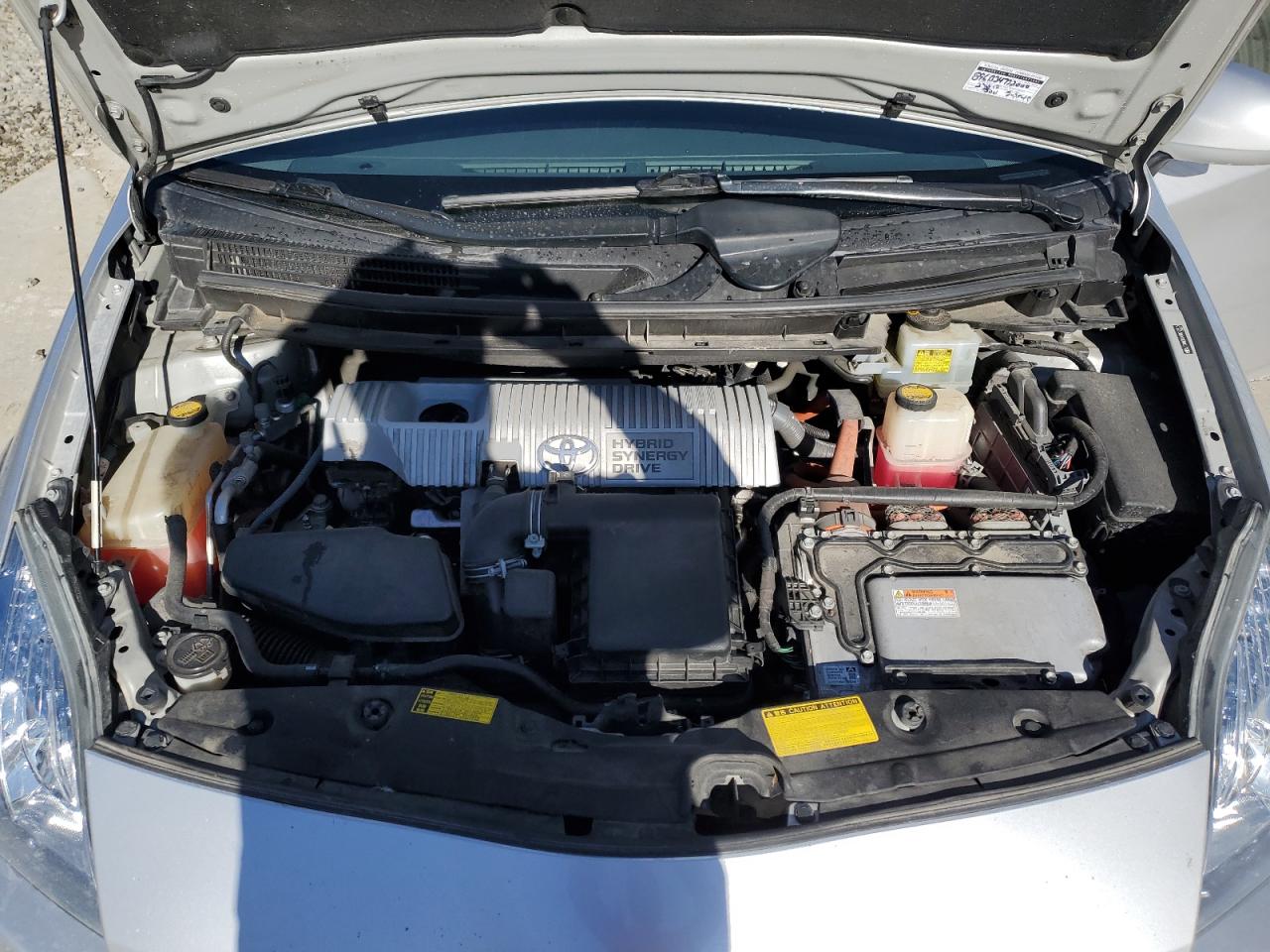 2010 Toyota Prius - Image 12