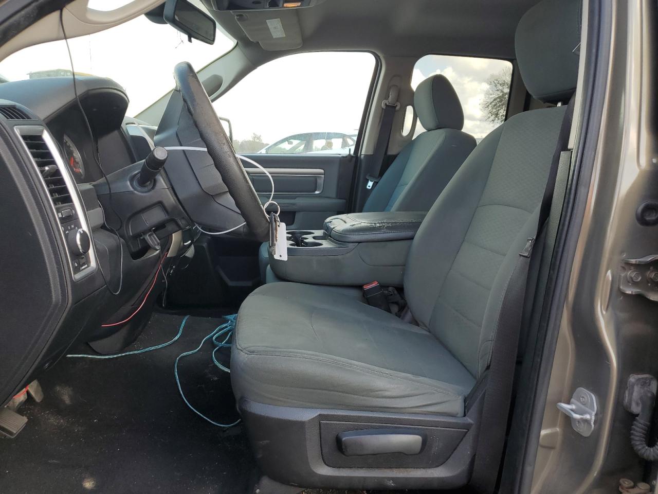 2014 RAM 1500 - Image 7