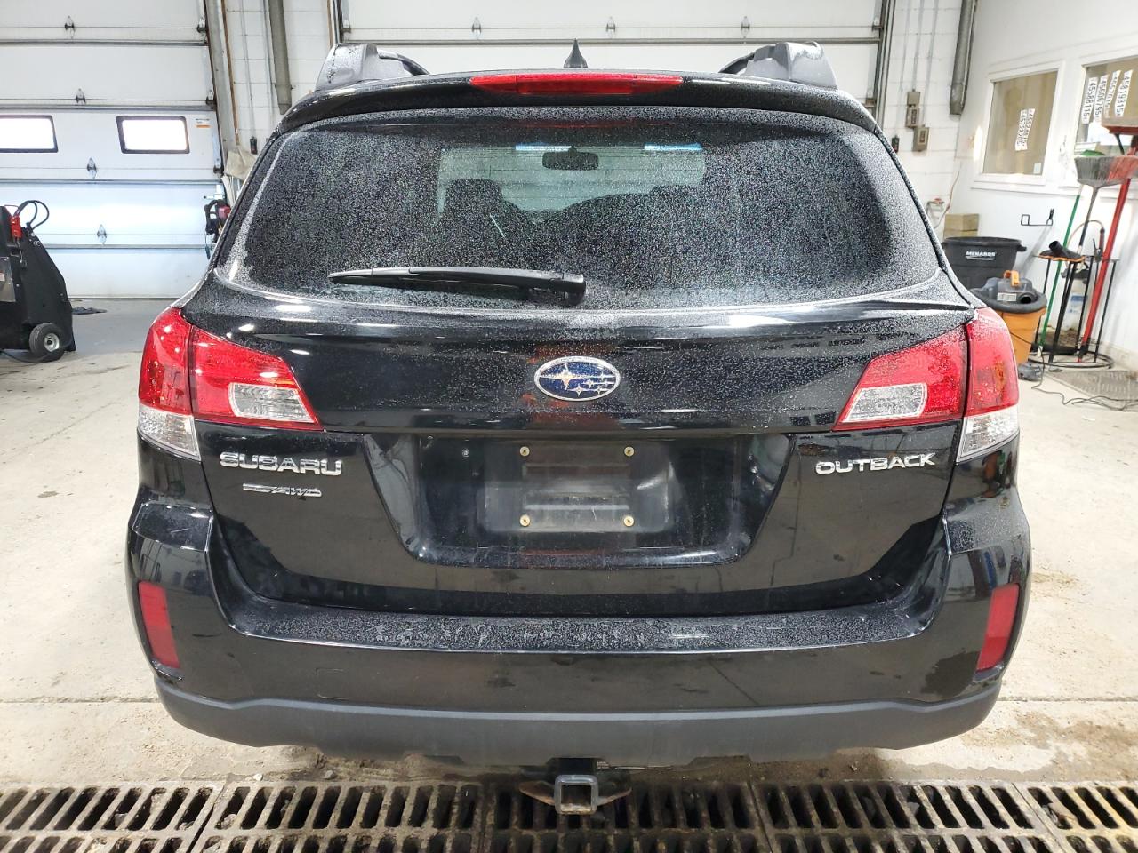 2014 Subaru Outback - Image 6
