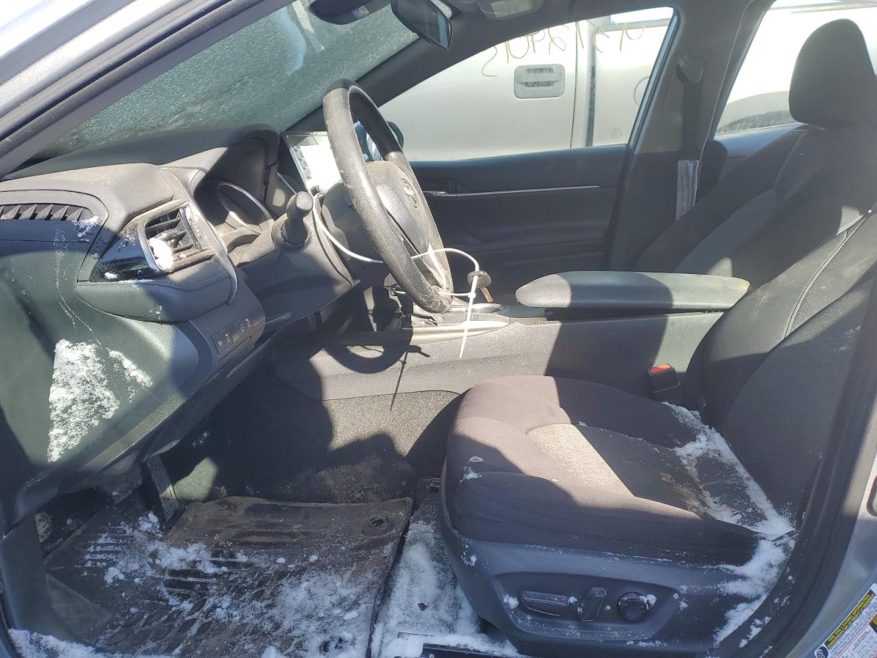 2022 Toyota Camry - Image 7