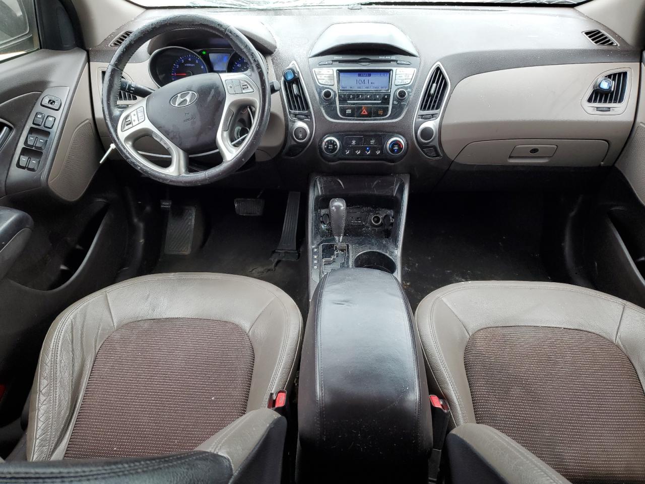 2012 Hyundai Tucson - Image 8