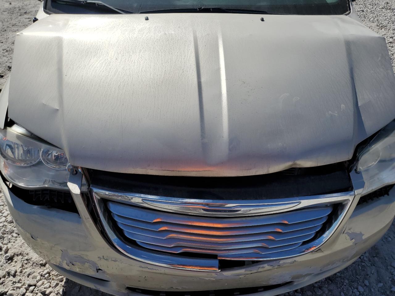 2015 Chrysler Town & Country Touring L VIN: 2C4RC1CG4FR610401 Lot: 44708555