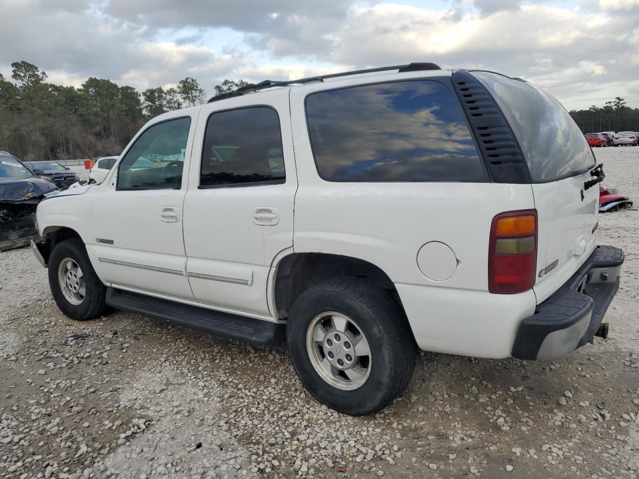 2003 Chevrolet Tahoe - Image 2