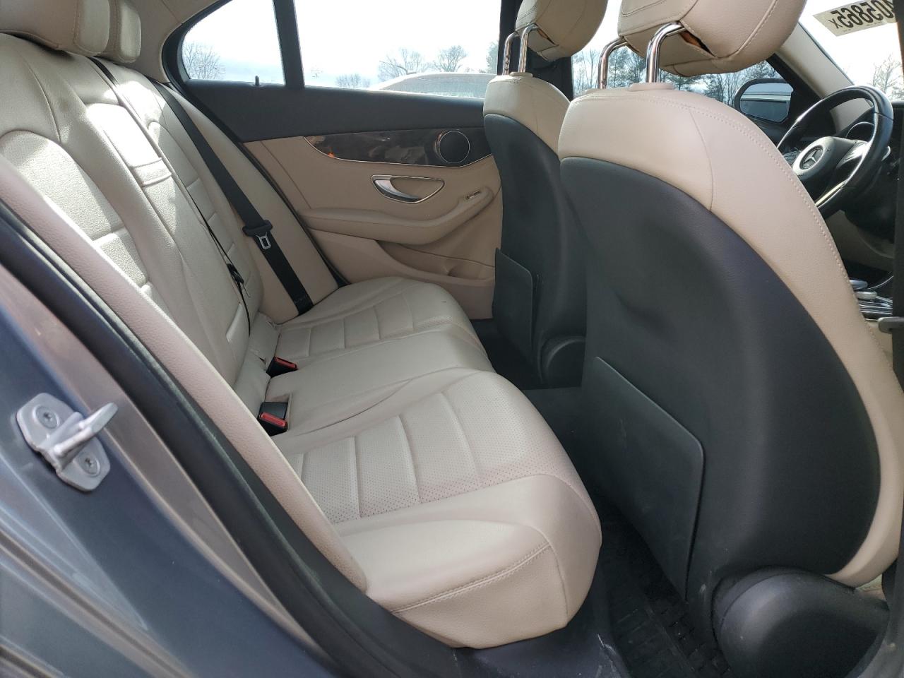 2016 Mercedes-Benz C-klasse - Image 10