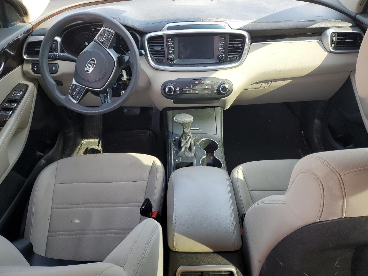 2019 Kia Sorento - Image 8