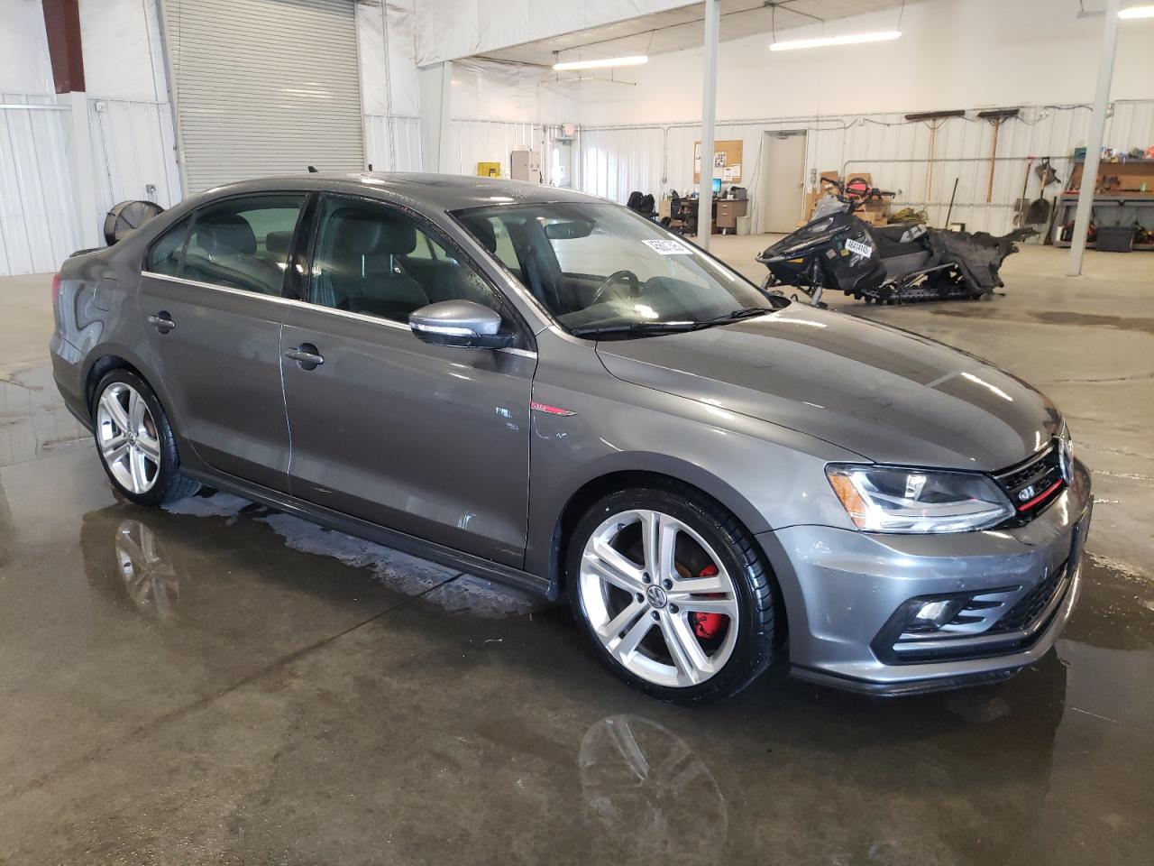 2017 Volkswagen Jetta - Image 4