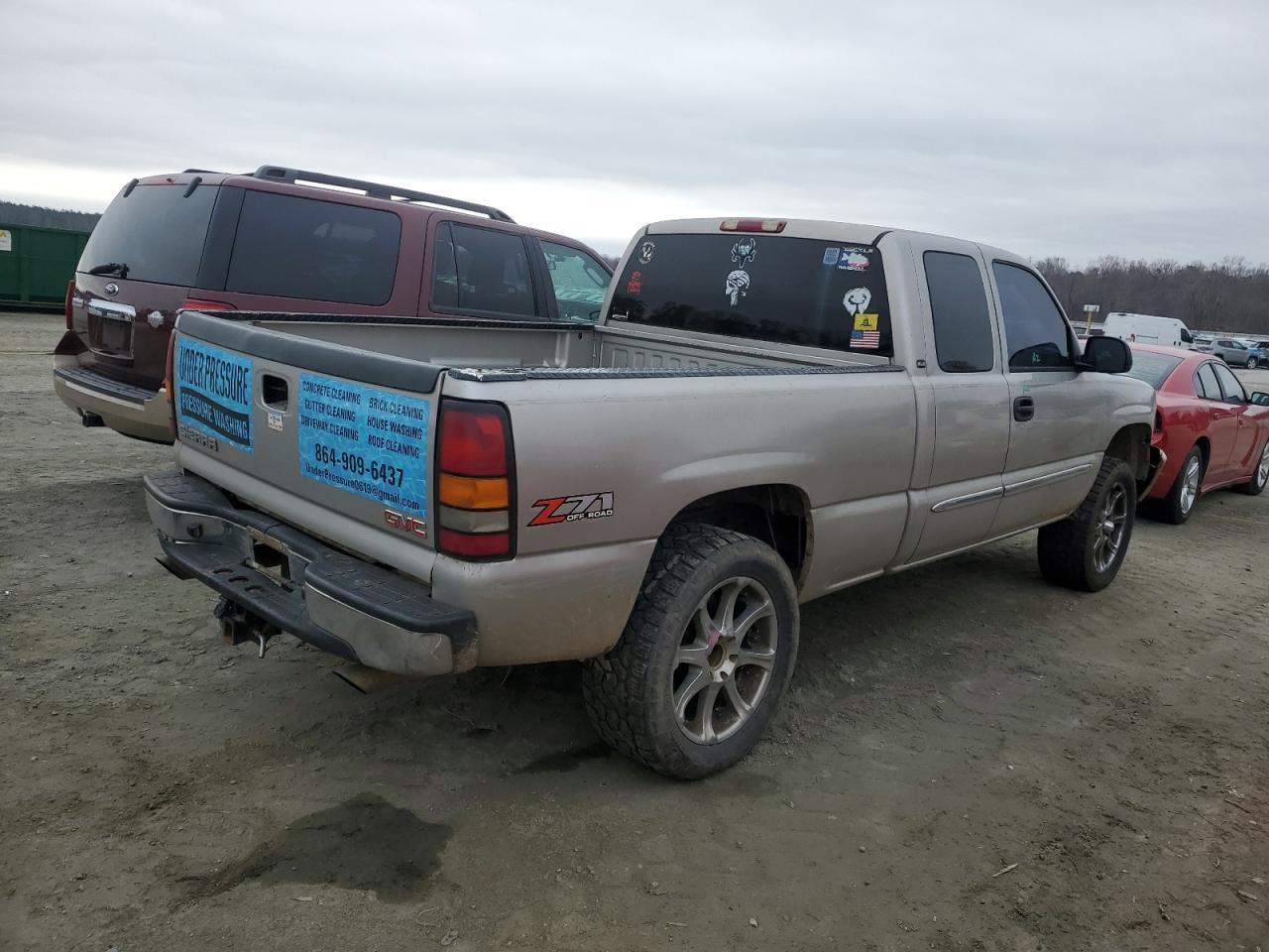 2004 GMC Sierra - Image 3