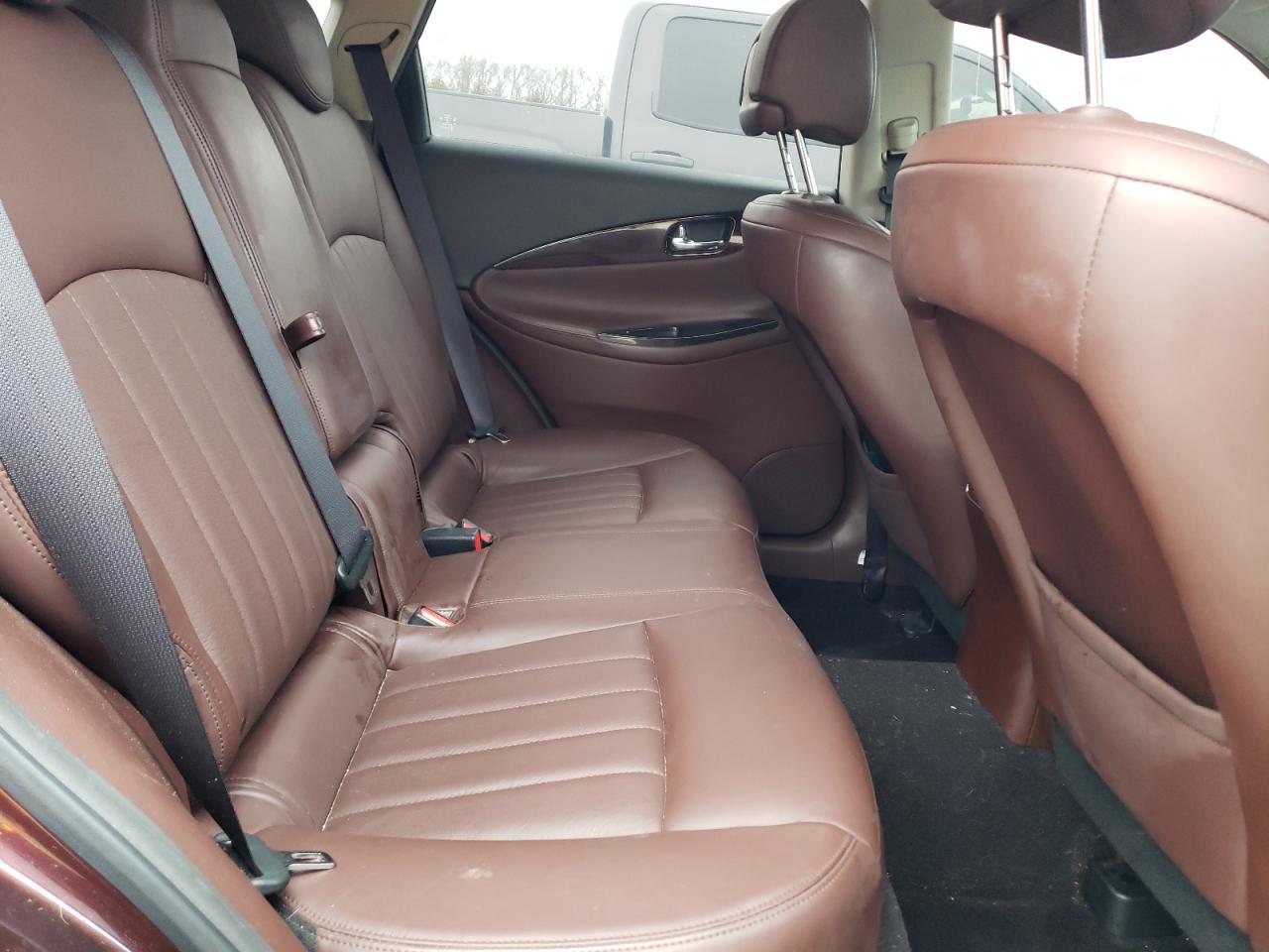 2016 Infiniti QX50 - Image 11