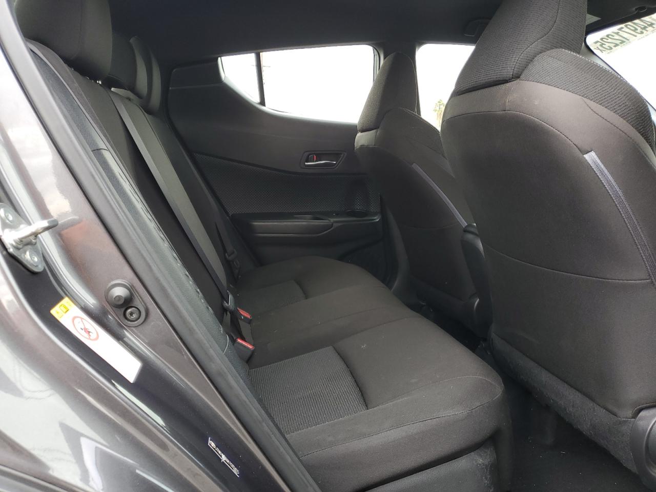 2019 Toyota C-HR - Image 10