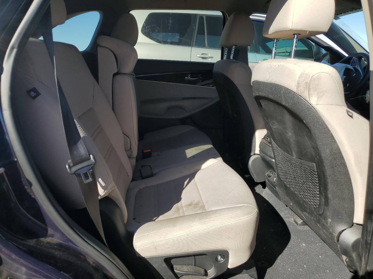2020 Kia Sorento - Image 11
