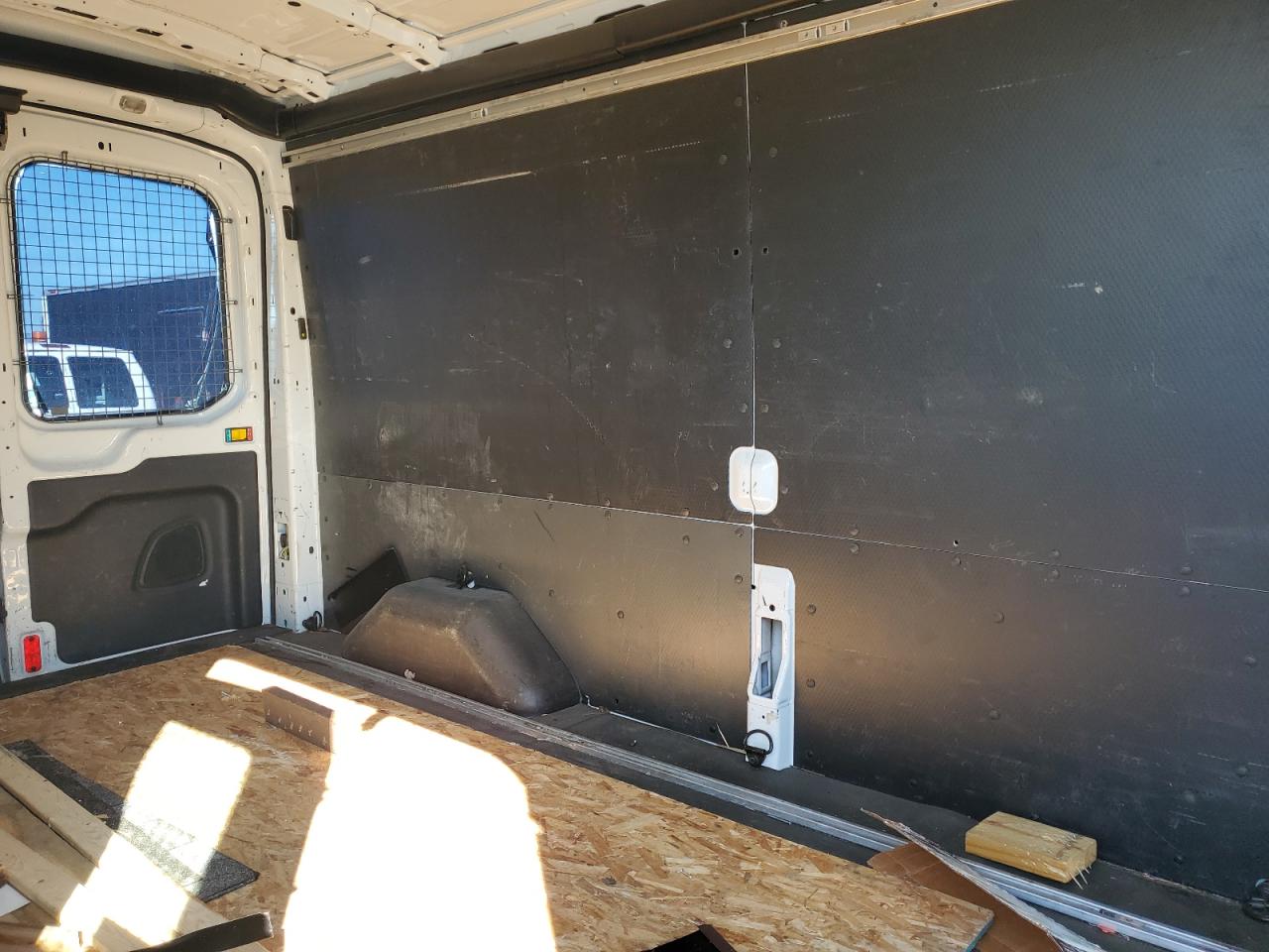 2015 Ford Transit - Image 11