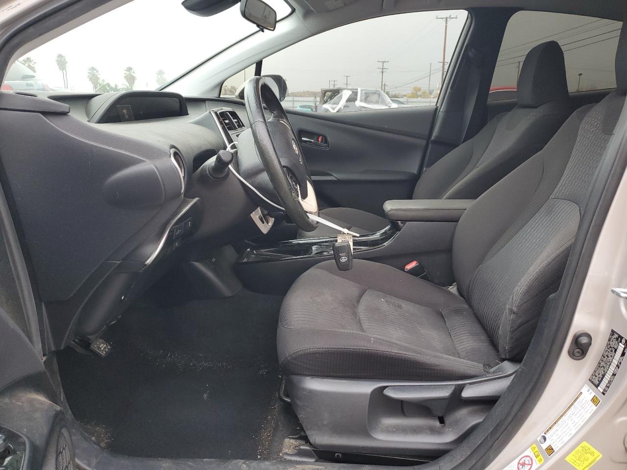 2017 Toyota Prius - Image 7