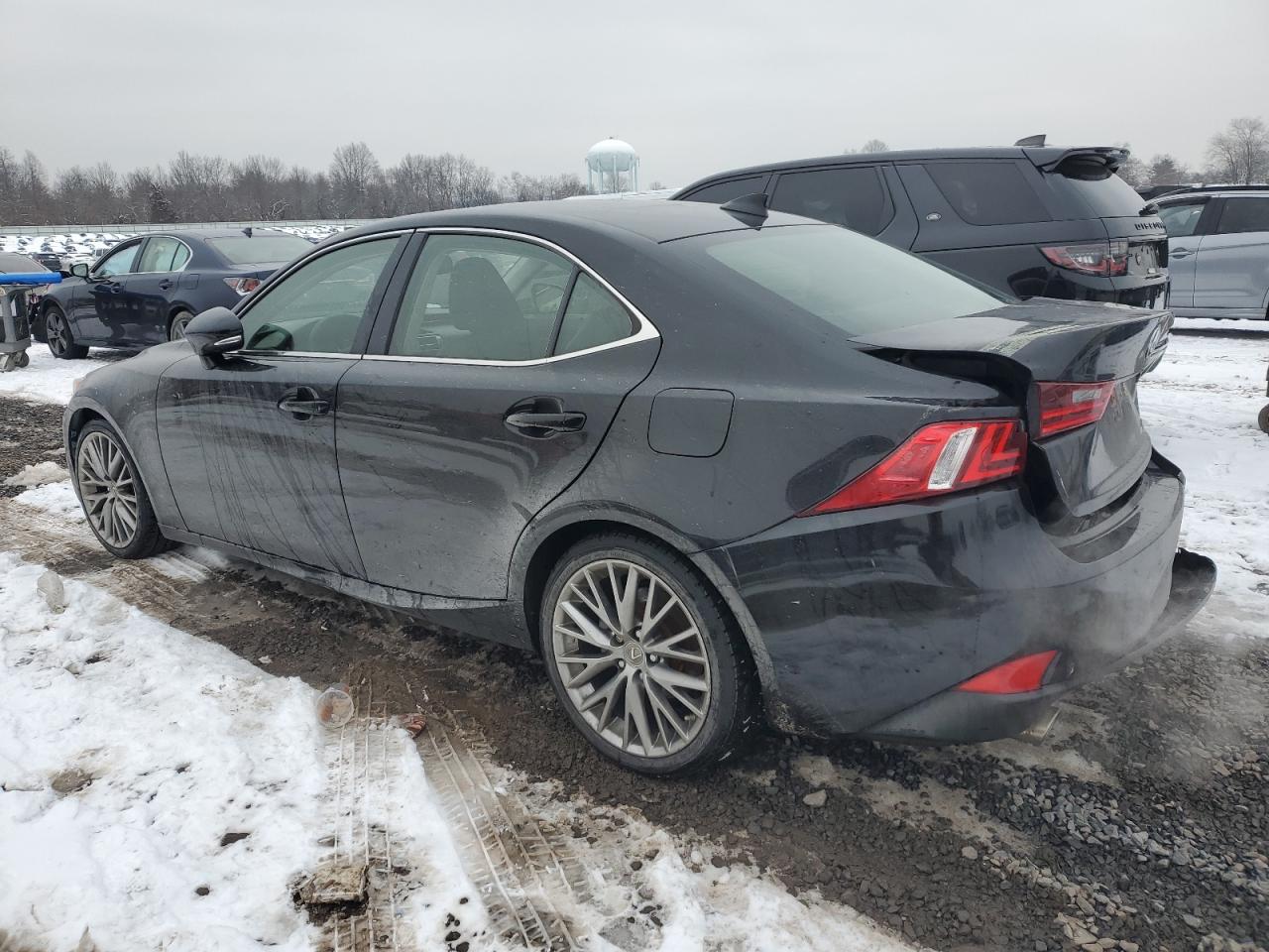 2015 Lexus IS - Image 2