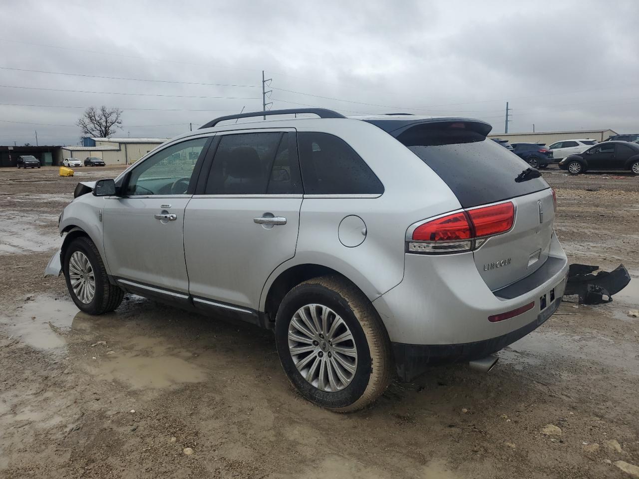 2013 Lincoln MKX - Image 2