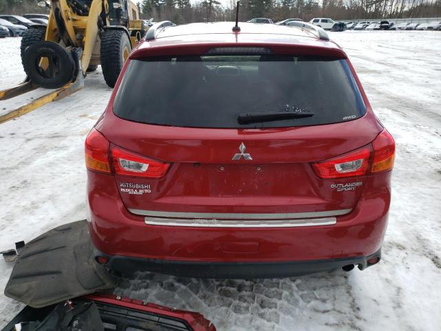 MITSUBISHI OUTLANDER 2015 Czerwony