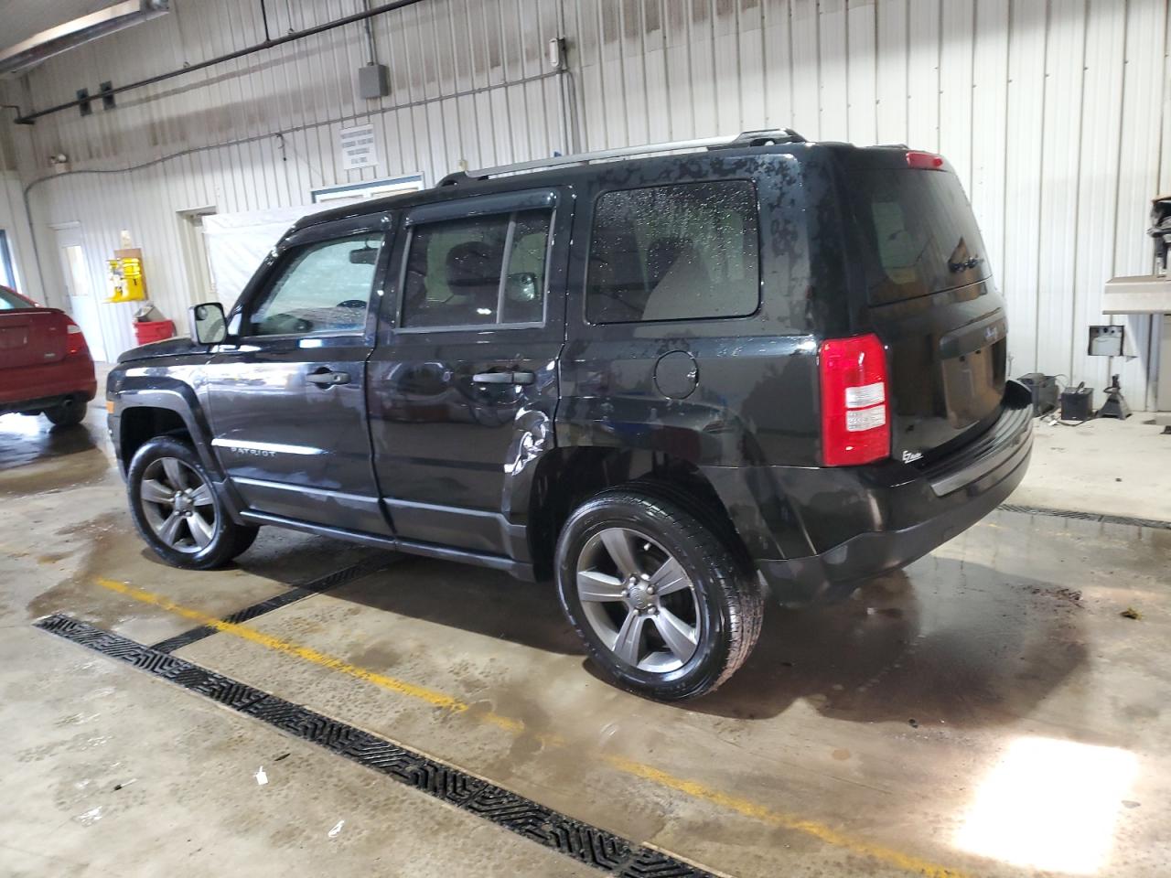 2017 Jeep Liberty (Patriot) - Image 2