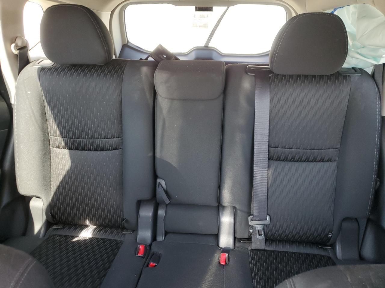 2020 Nissan Rogue - Image 10