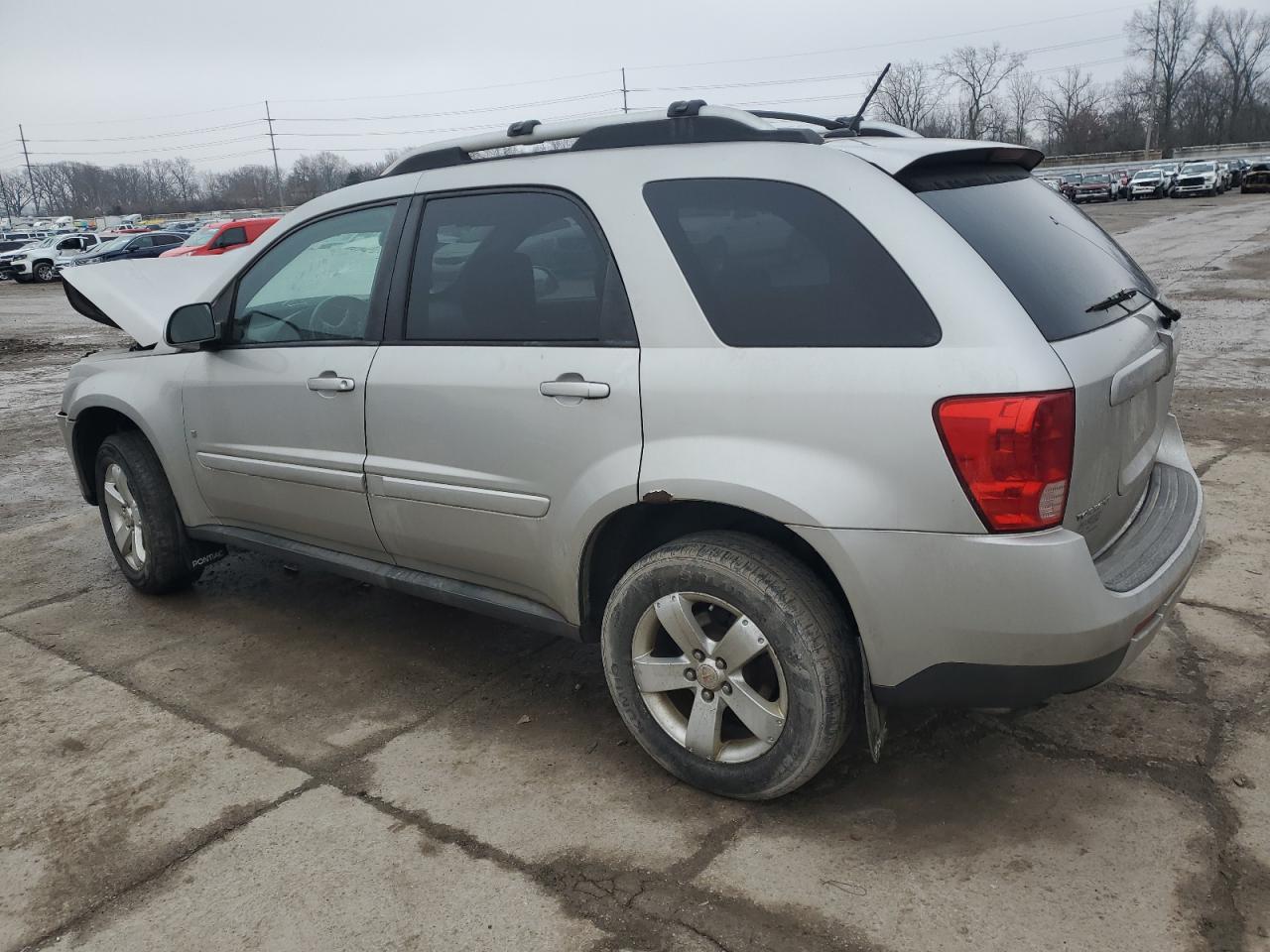 2008 Pontiac Torrent - Image 2