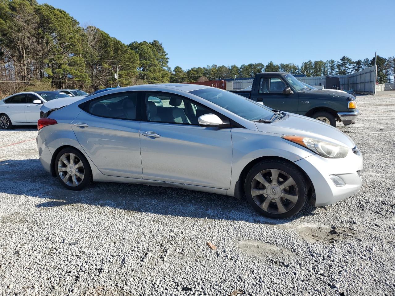 2012 Hyundai Elantra - Image 4