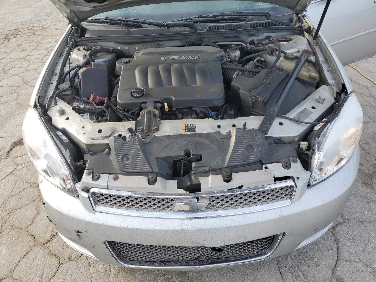 2015 Chevrolet Impala - Image 11