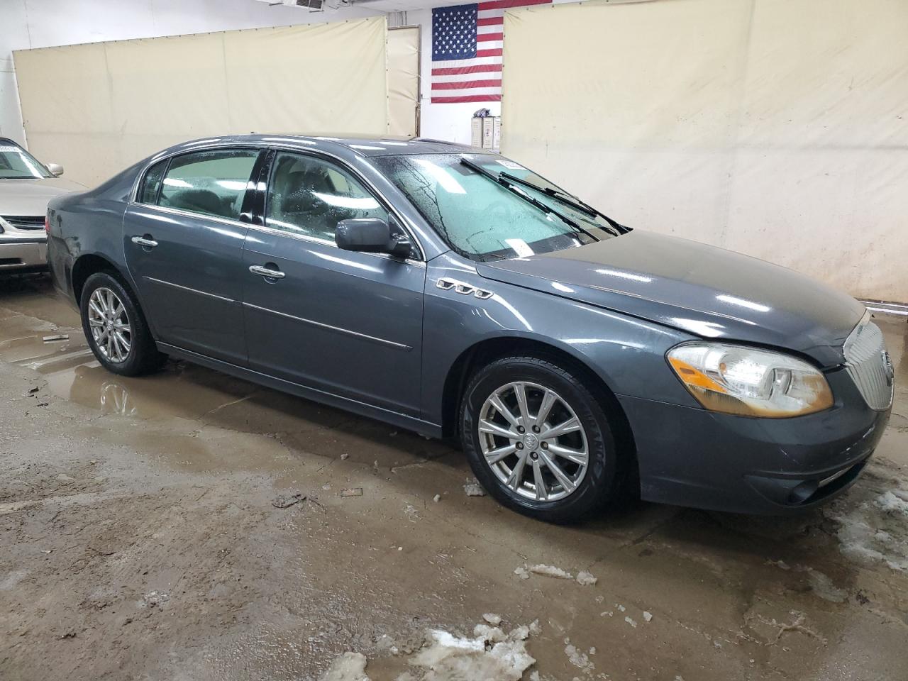 2011 Buick Lucerne - Image 4