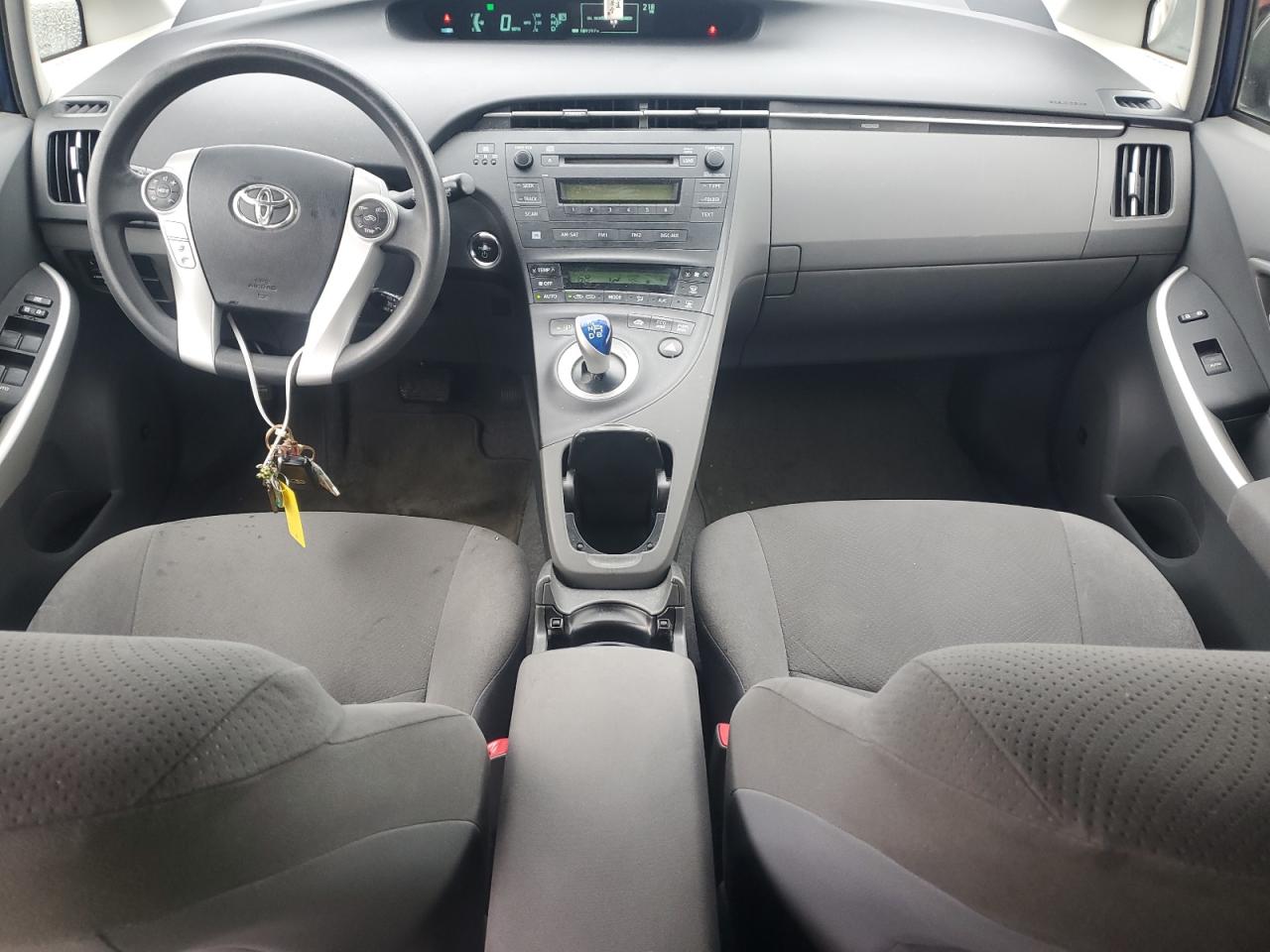 2011 Toyota Prius - Image 8