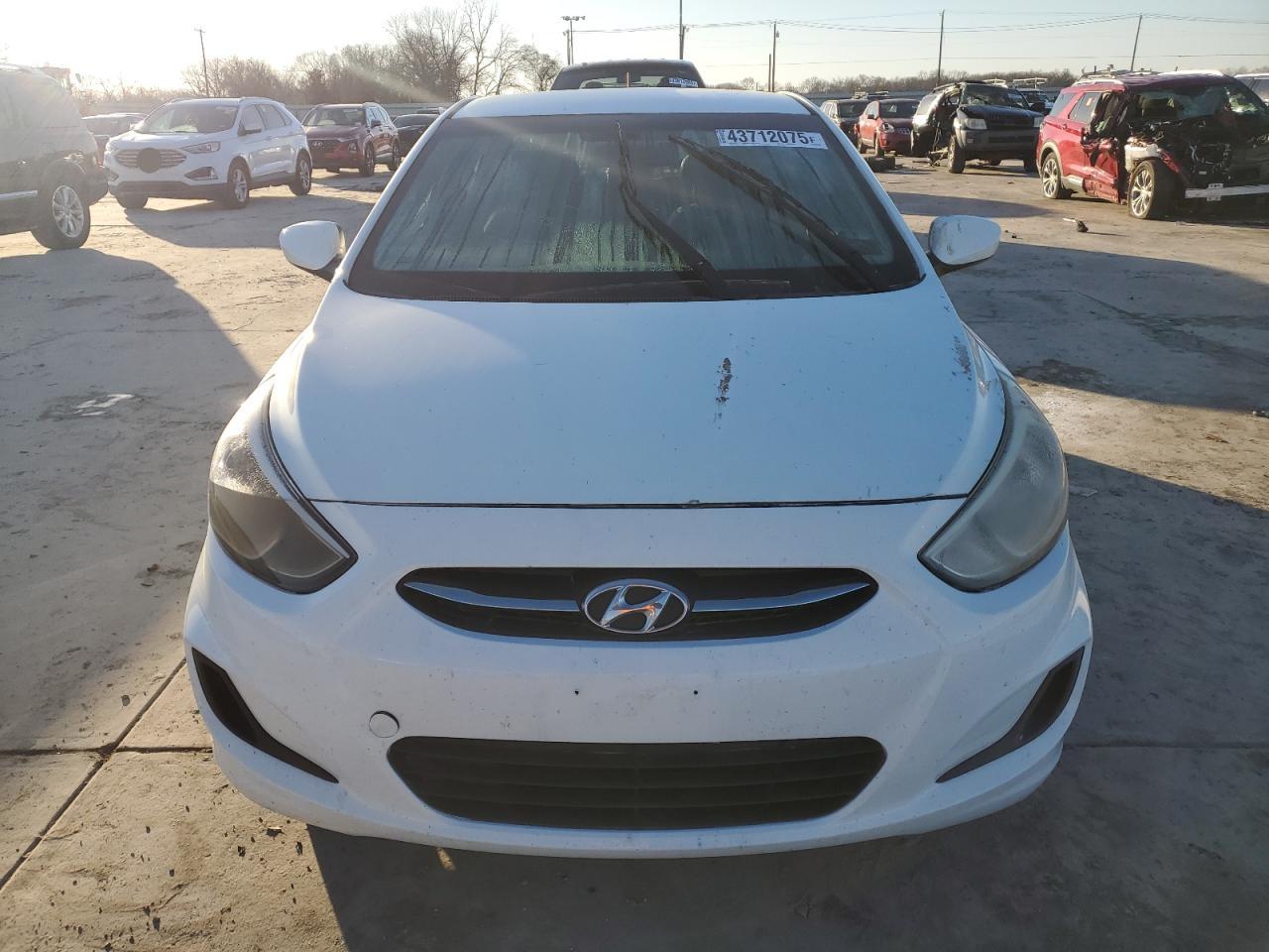 2016 Hyundai Accent - Image 5
