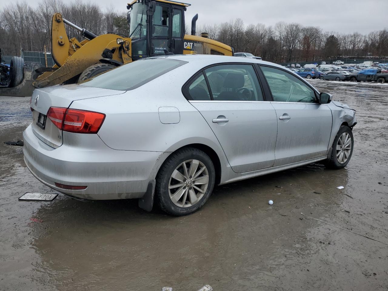 2015 Volkswagen Jetta - Image 3