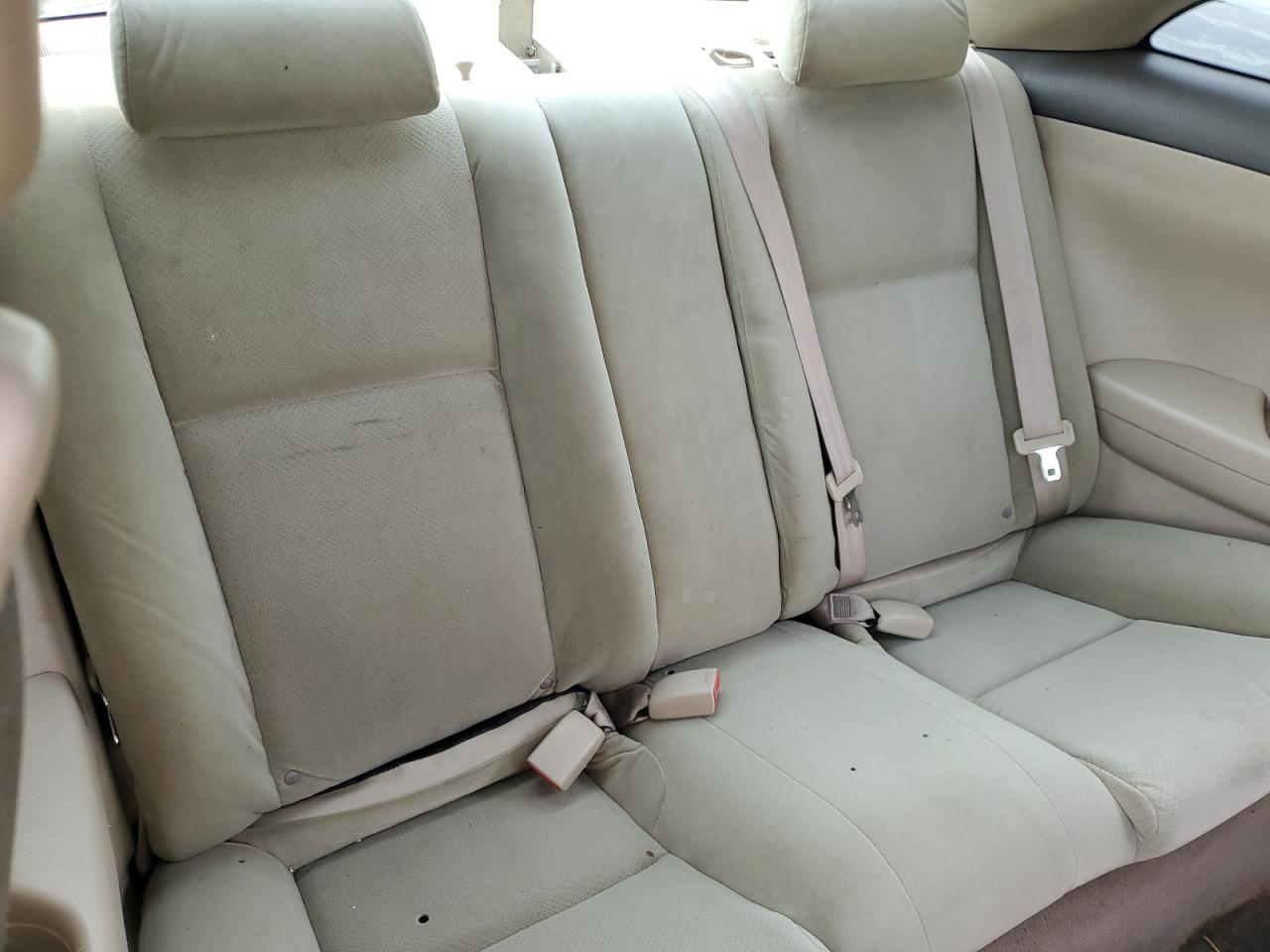 2005 Toyota Camry Solara - Image 10