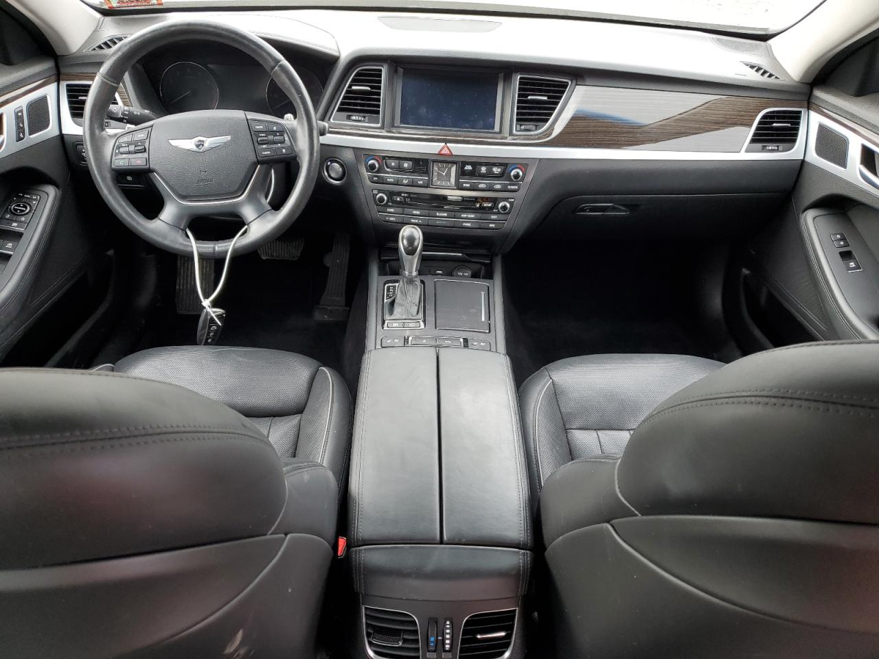 2015 Hyundai Genesis - Image 8