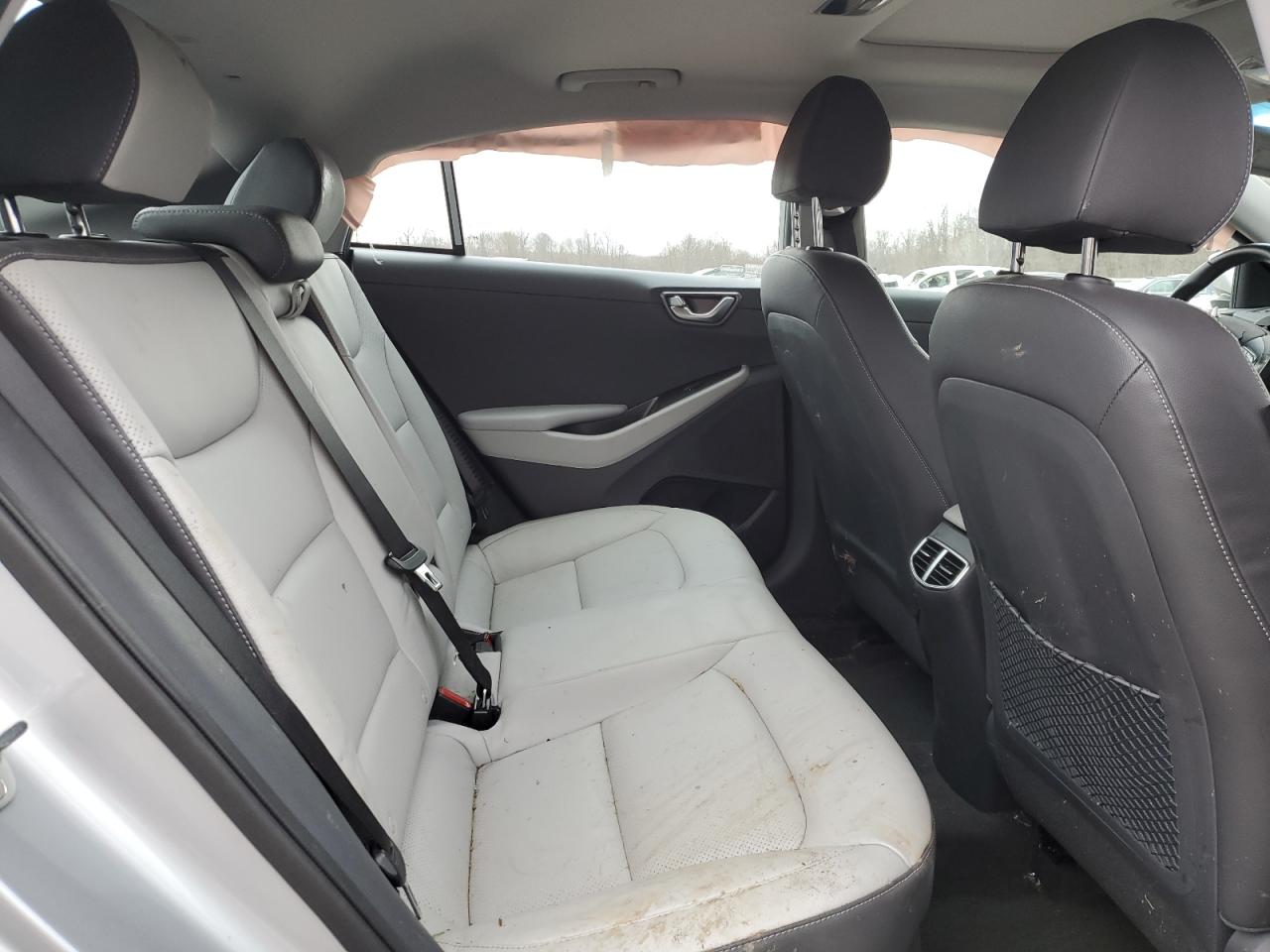 2021 Hyundai IONIQ - Image 10