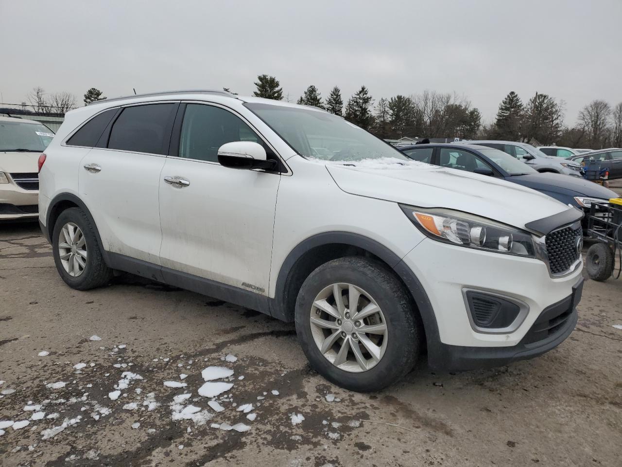 2017 Kia Sorento - Image 4