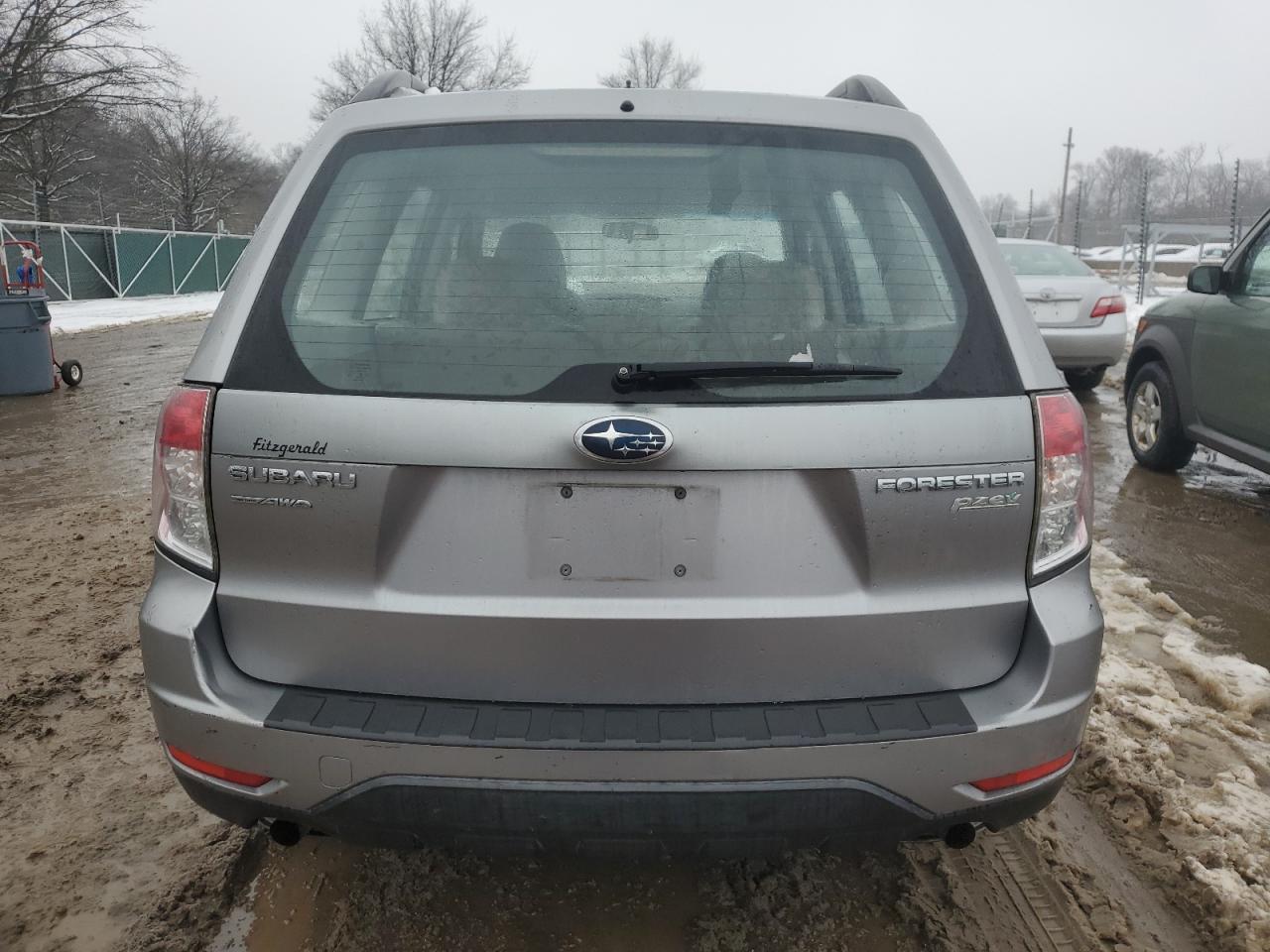 2010 Subaru Forester - Image 6