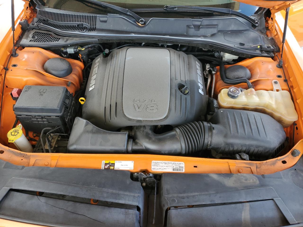 2014 Dodge Challenger - Image 12