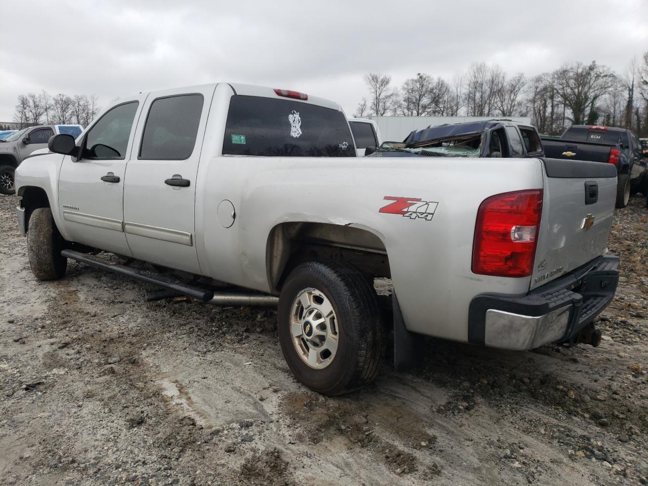 2011 Chevrolet Silverado - Image 2