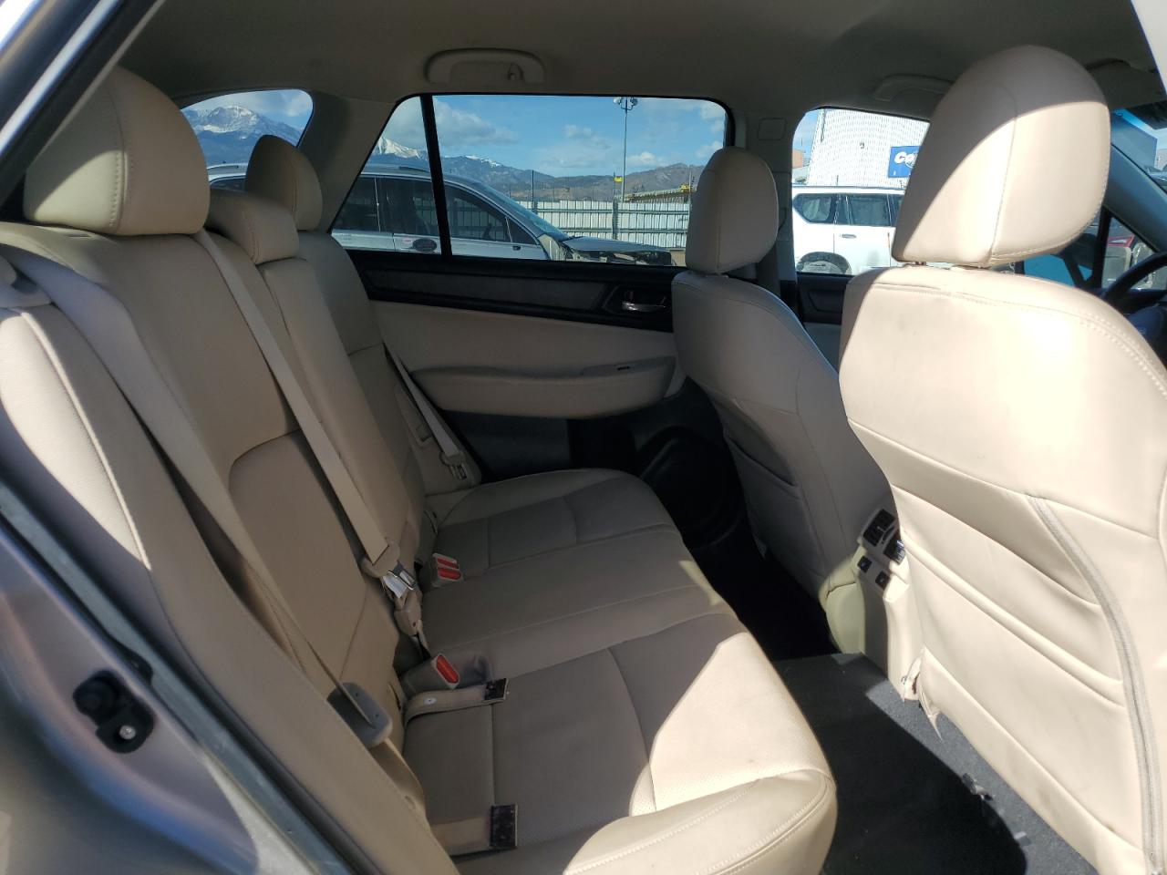 2016 Subaru Outback - Image 11