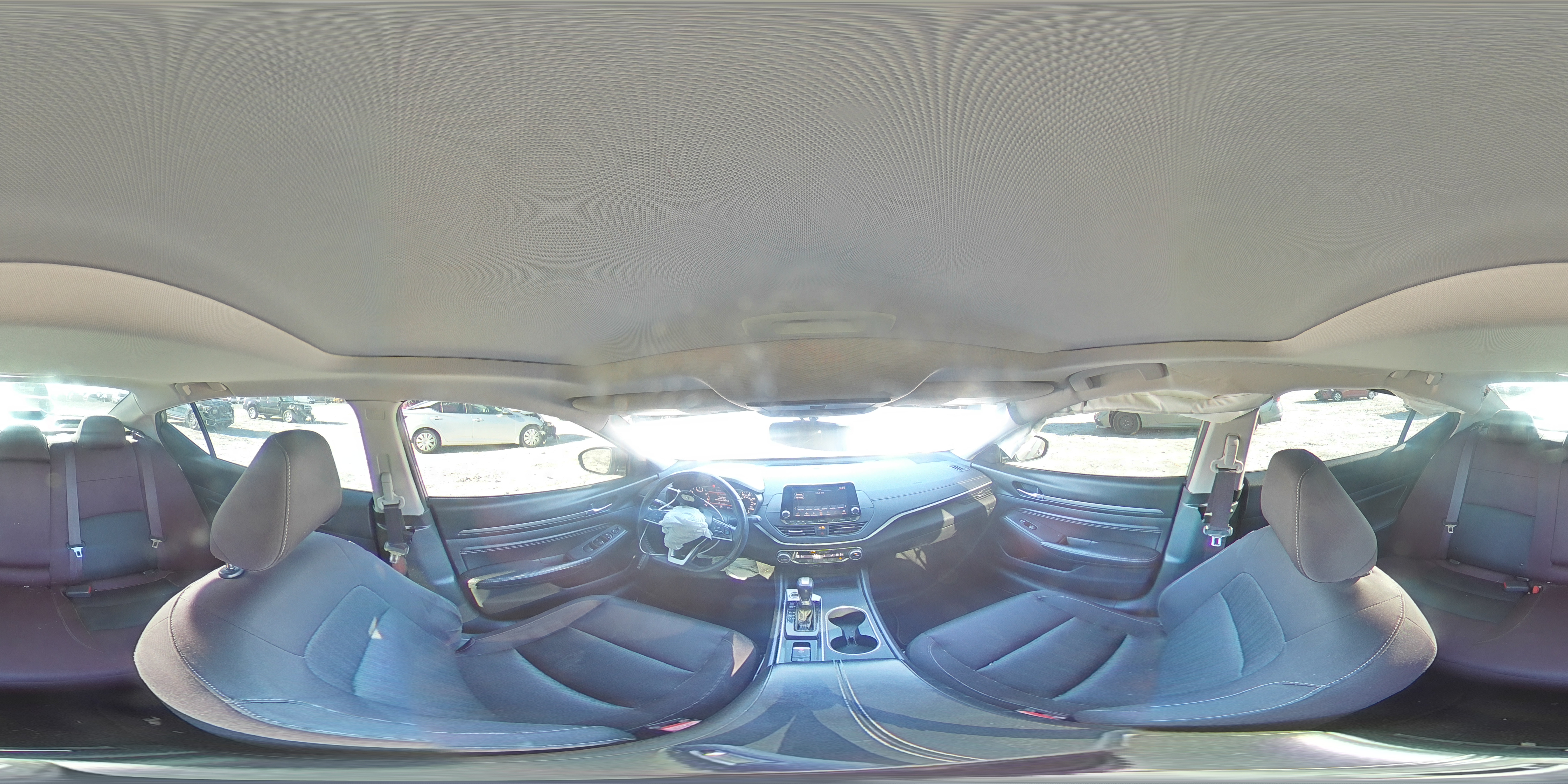 2019 Nissan Altima - Image 12
